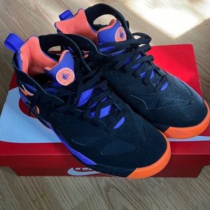 Nike SIZE: 9 Air Tech Challenge Huarache (BLK/ATOMIC ORANGE/ VOLT COURT PURPLE))